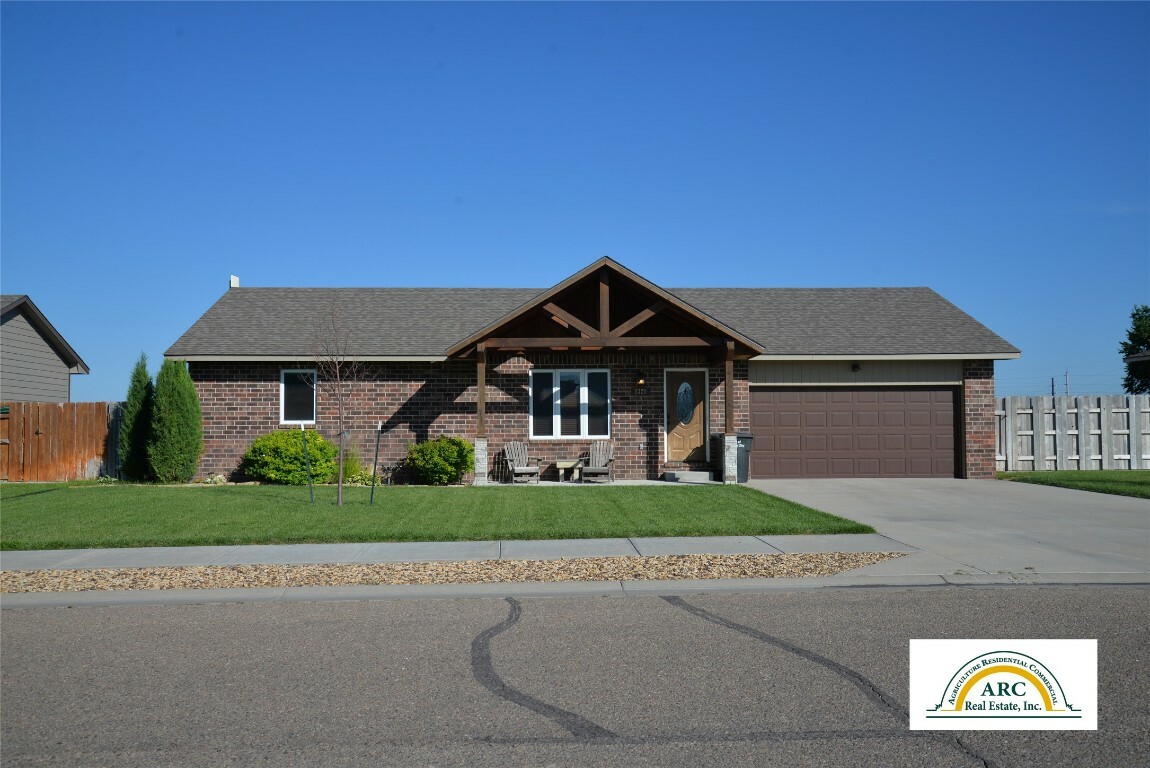 Property Photo: 2321 Idlewild Way KS 67846