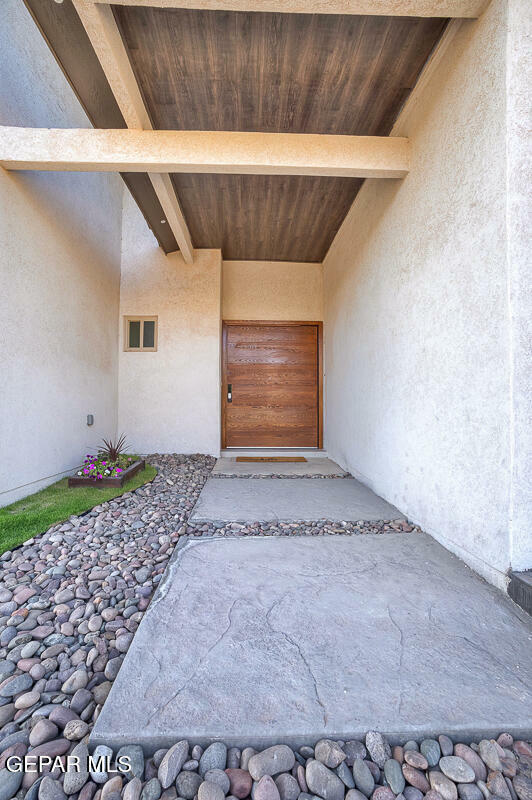 Property Photo: 525 Cotton Blossom Avenue TX 79922