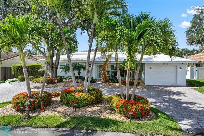 Property Photo: 2448 SE 9th St FL 33062