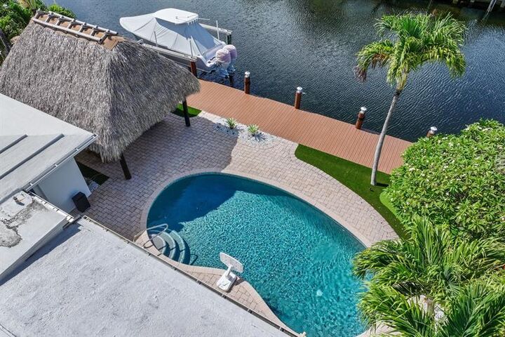 Property Photo:  2448 SE 9th St  FL 33062 