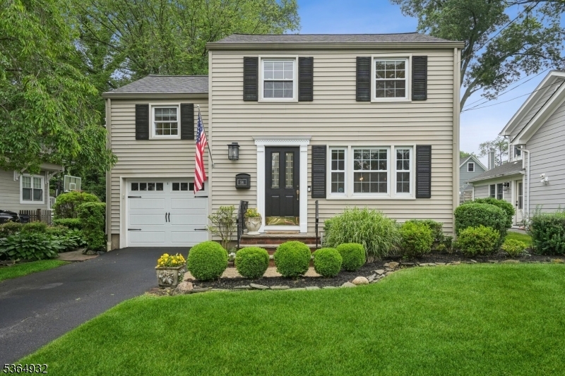 Property Photo:  58 N Summit Ave  NJ 07928 