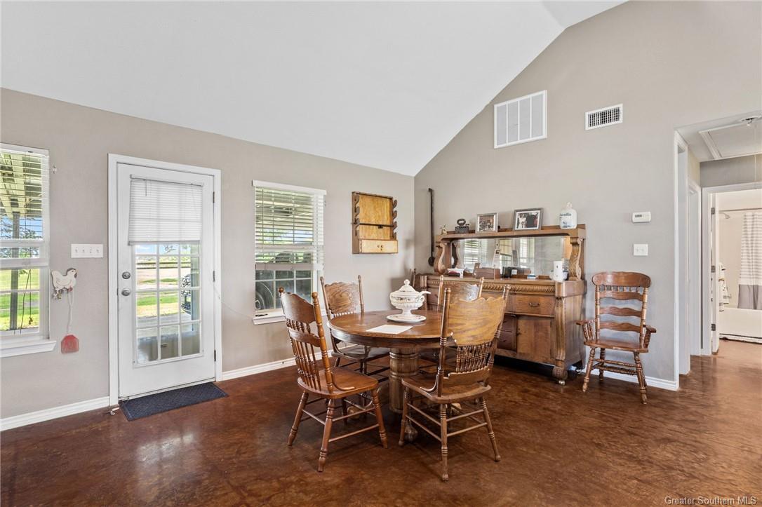 Property Photo: 1232 Highway 384 Highway LA 70607