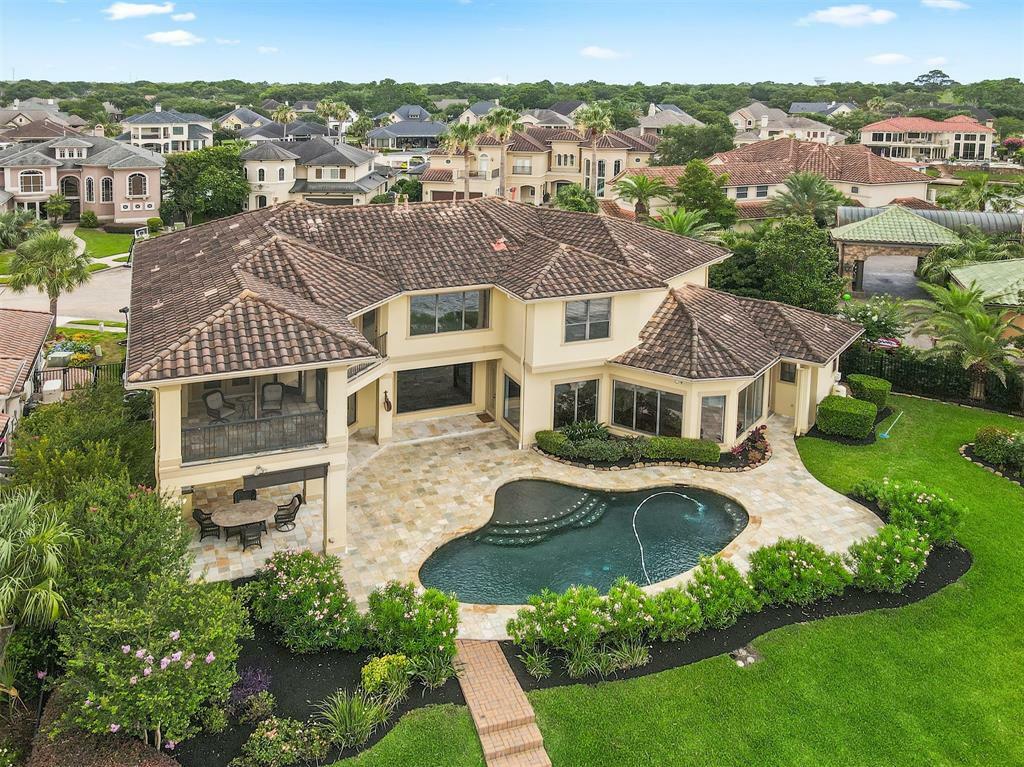 Property Photo: 3045 S Island Drive TX 77586