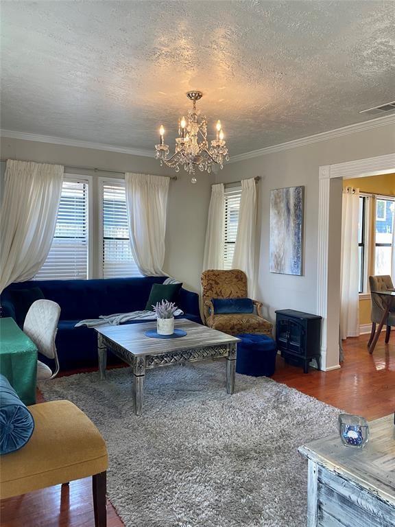 Property Photo: 806 Archer Street TX 77009