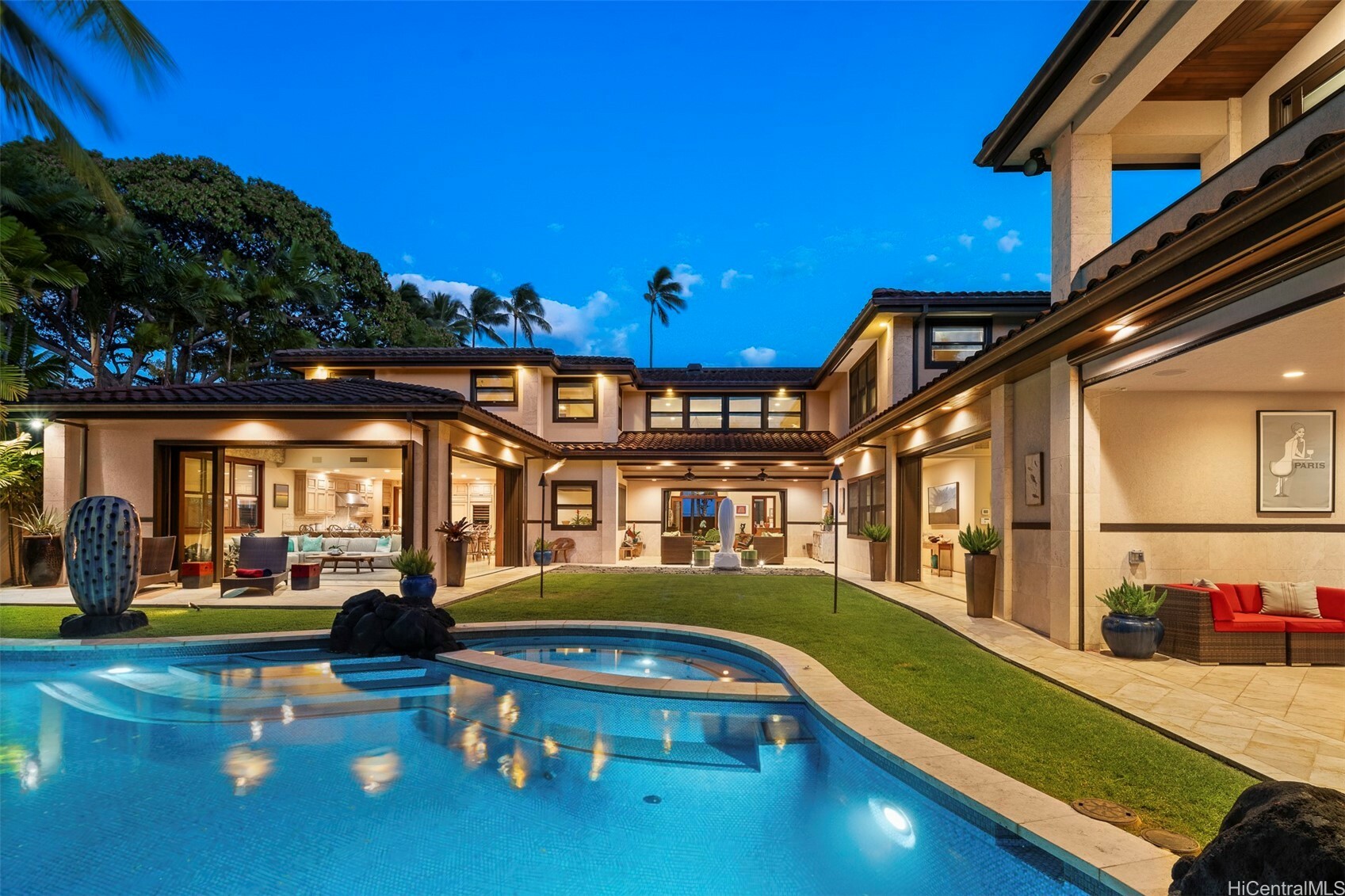 Property Photo: 4462 Kahala Avenue HI 96816