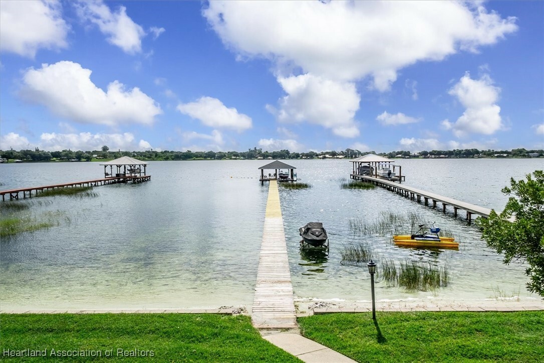 Property Photo: 130 Deanna Drive FL 33852