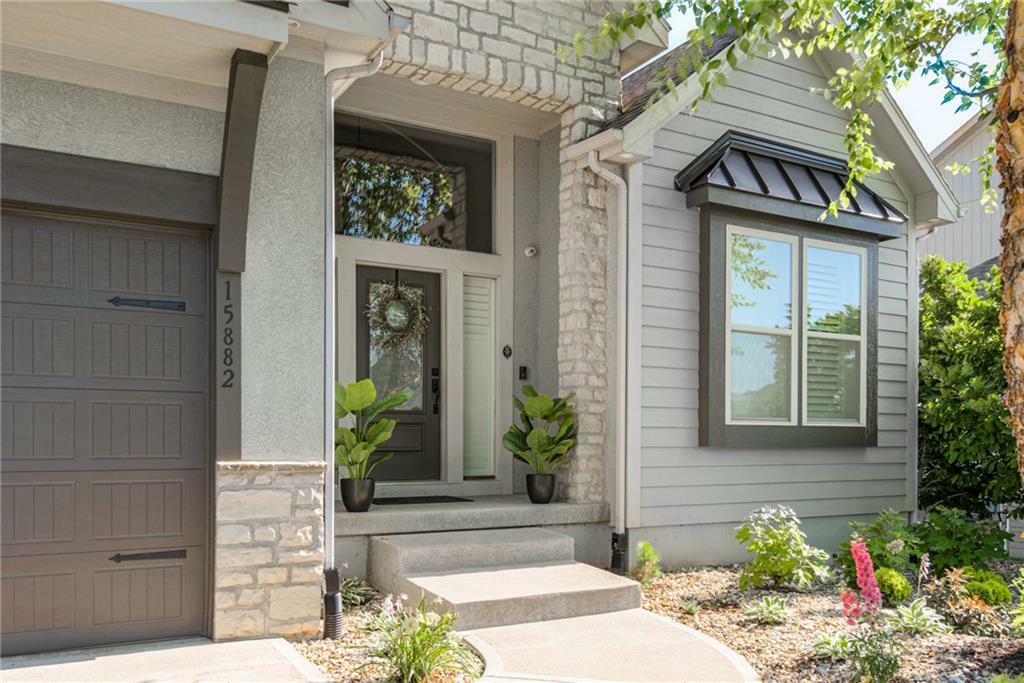 Property Photo:  15882 W 165th Terrace  KS 66062 