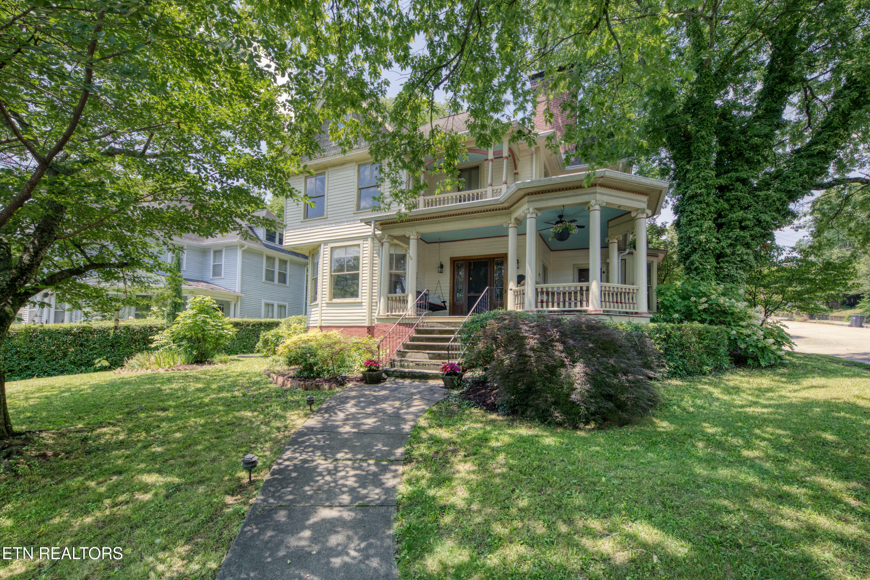 Property Photo: 1329 Armstrong Avenue TN 37917