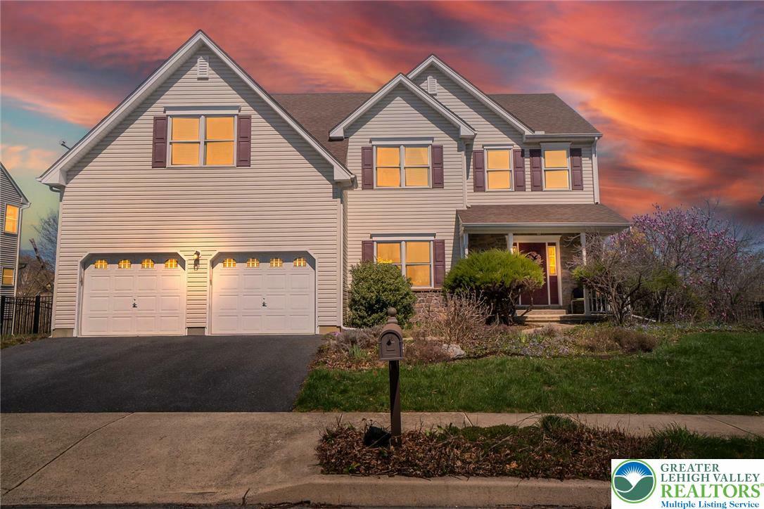 Property Photo:  21 Millbrook Court  PA 18045 