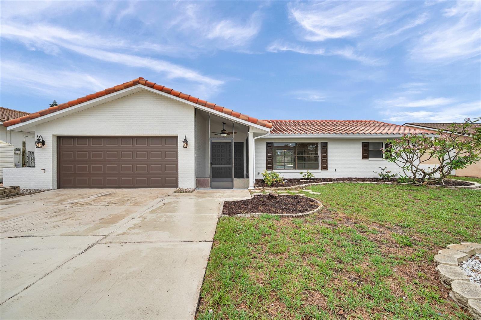 Property Photo: 734 Flamingo Drive FL 33572
