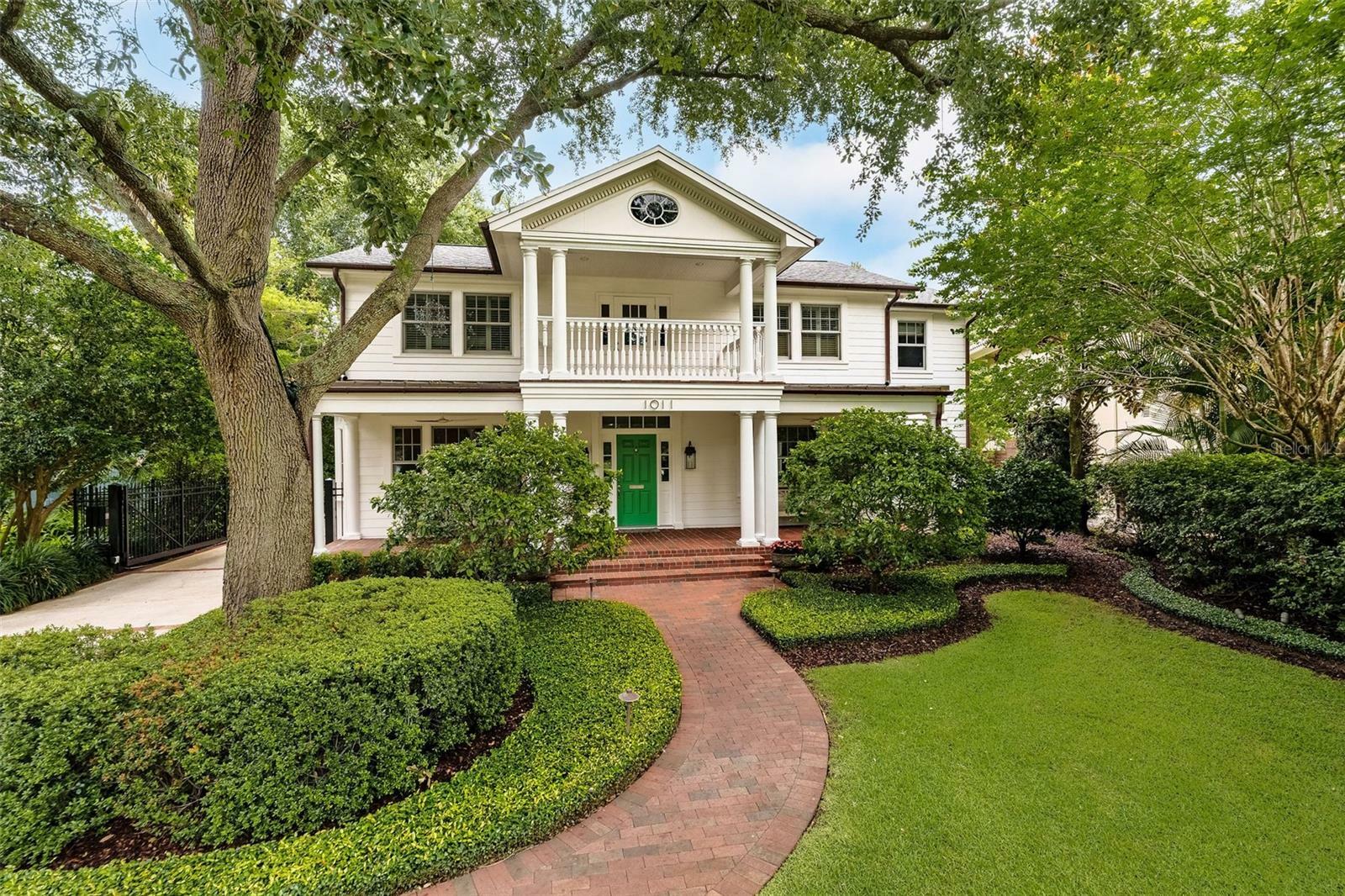 Property Photo: 1011 Lake Davis Drive FL 32806