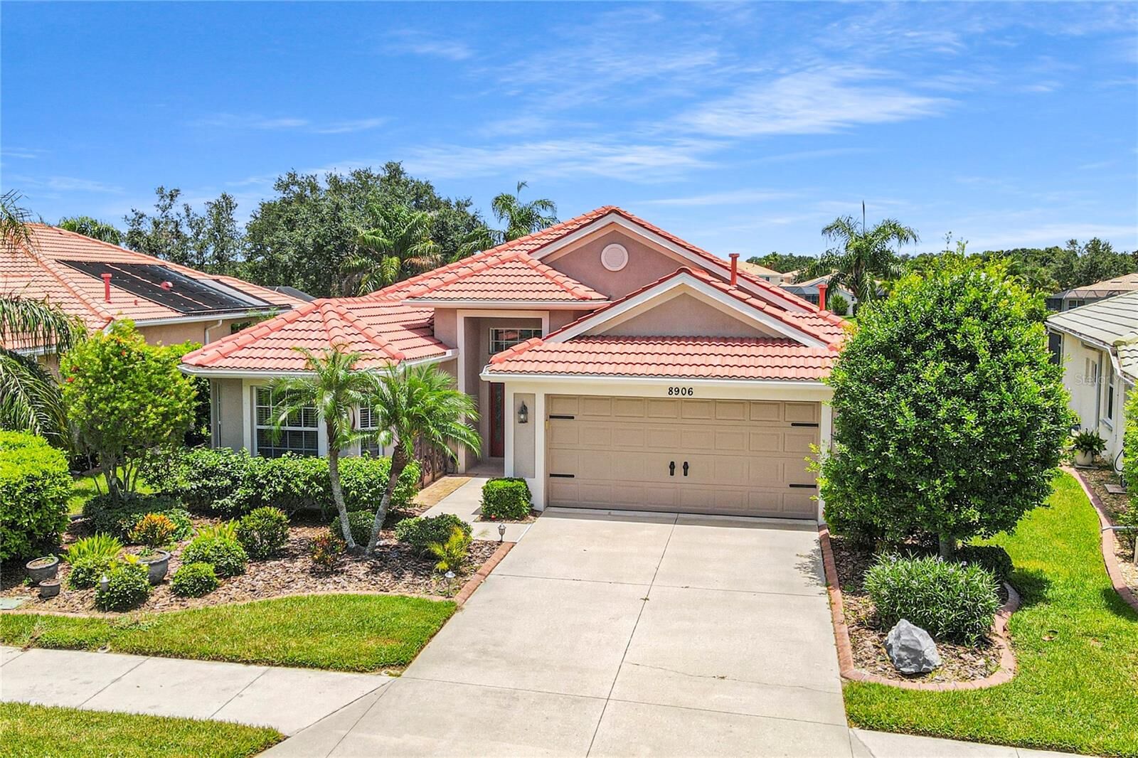 Property Photo:  8906 Stone Harbour Loop  FL 34212 
