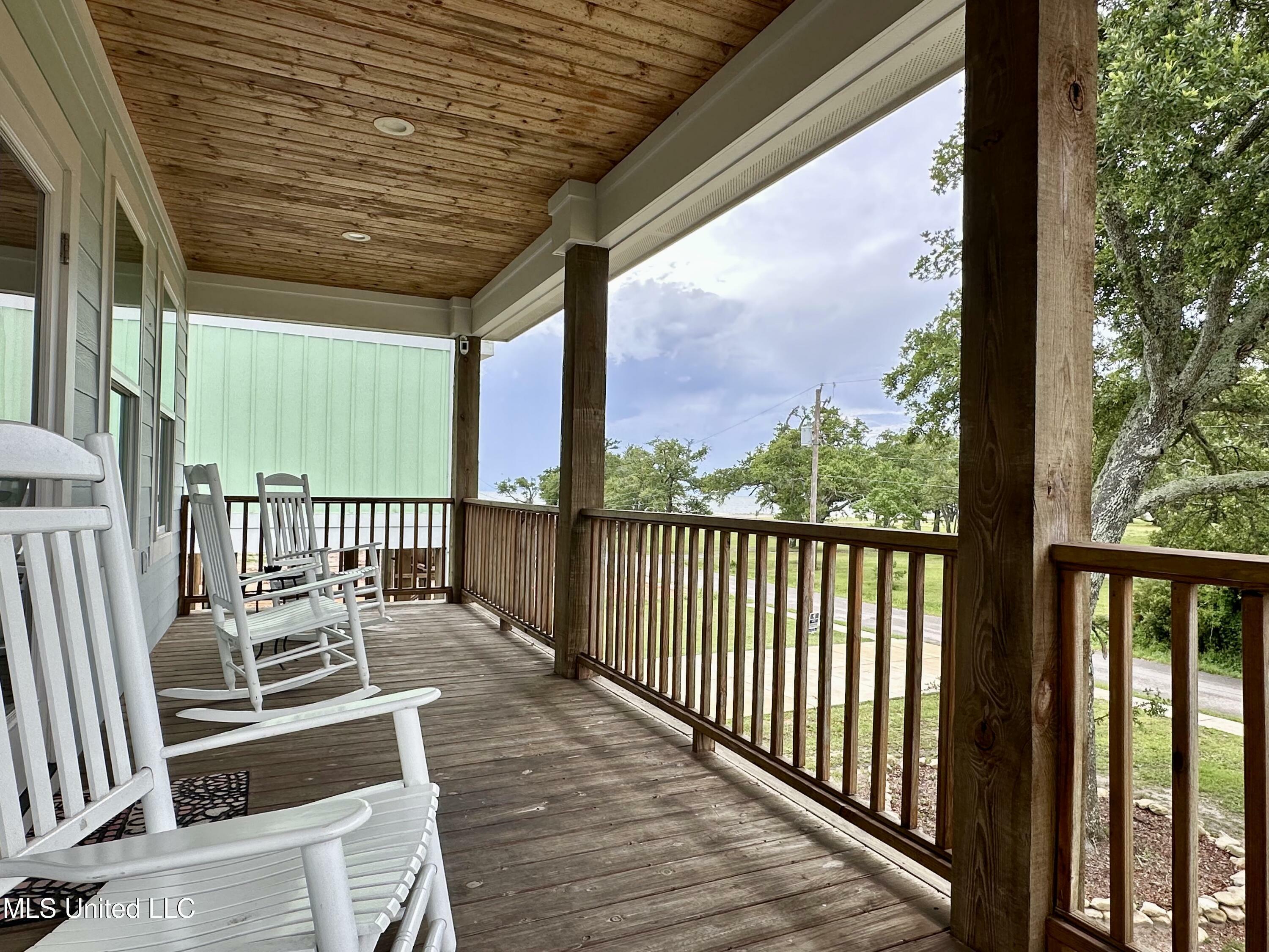 Property Photo: 216 West Avenue MS 39560
