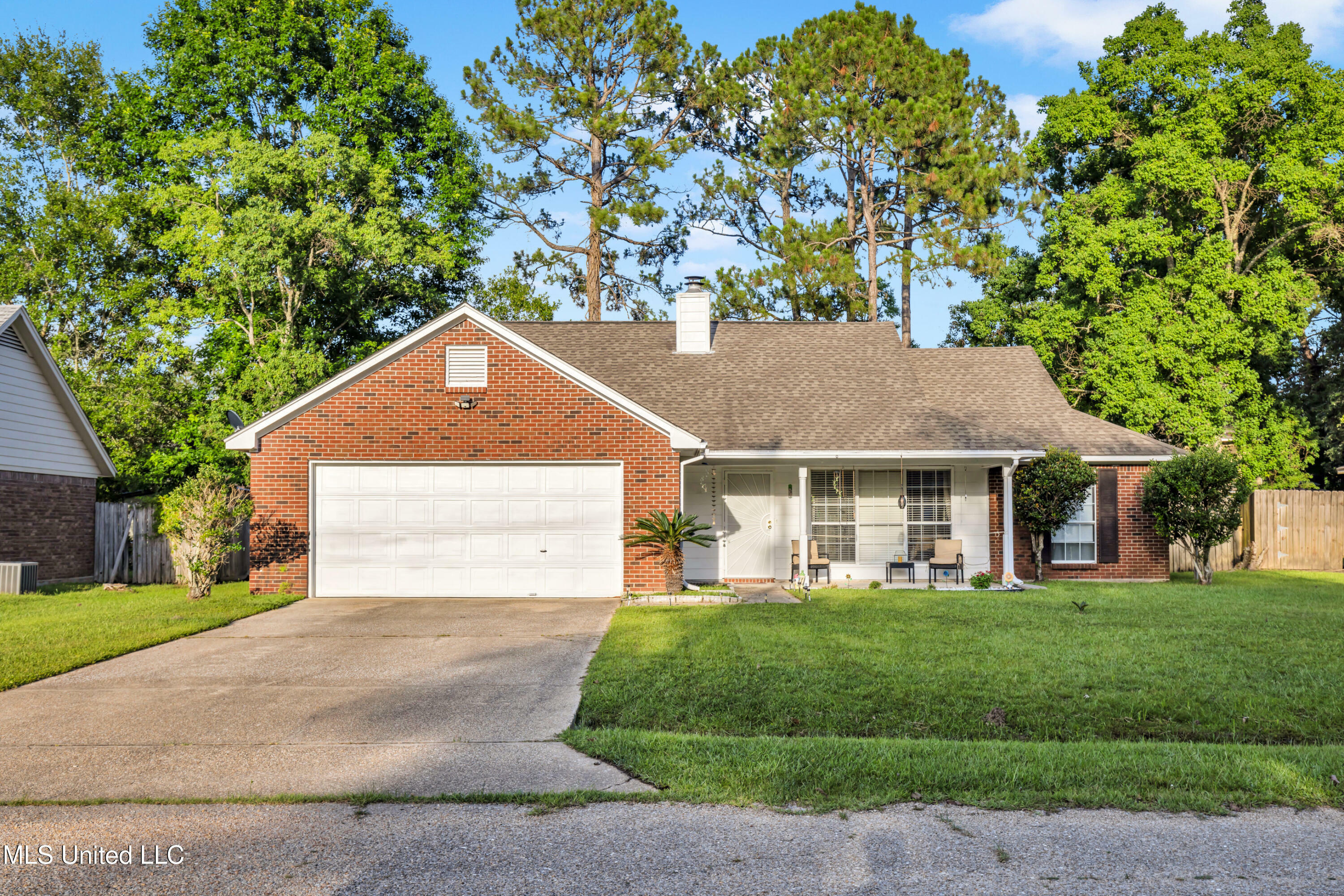 Property Photo: 2212 Starfish Road MS 39553