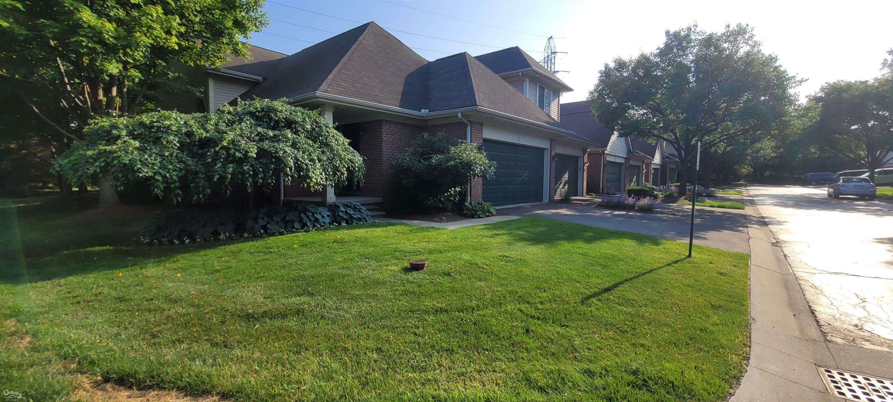 Property Photo: 622 Macwilliams Lane 1 MI 48067