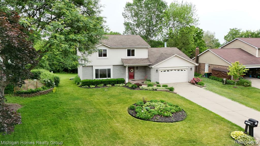 Property Photo:  34516 Bunker Hill Drive  MI 48331 3223 
