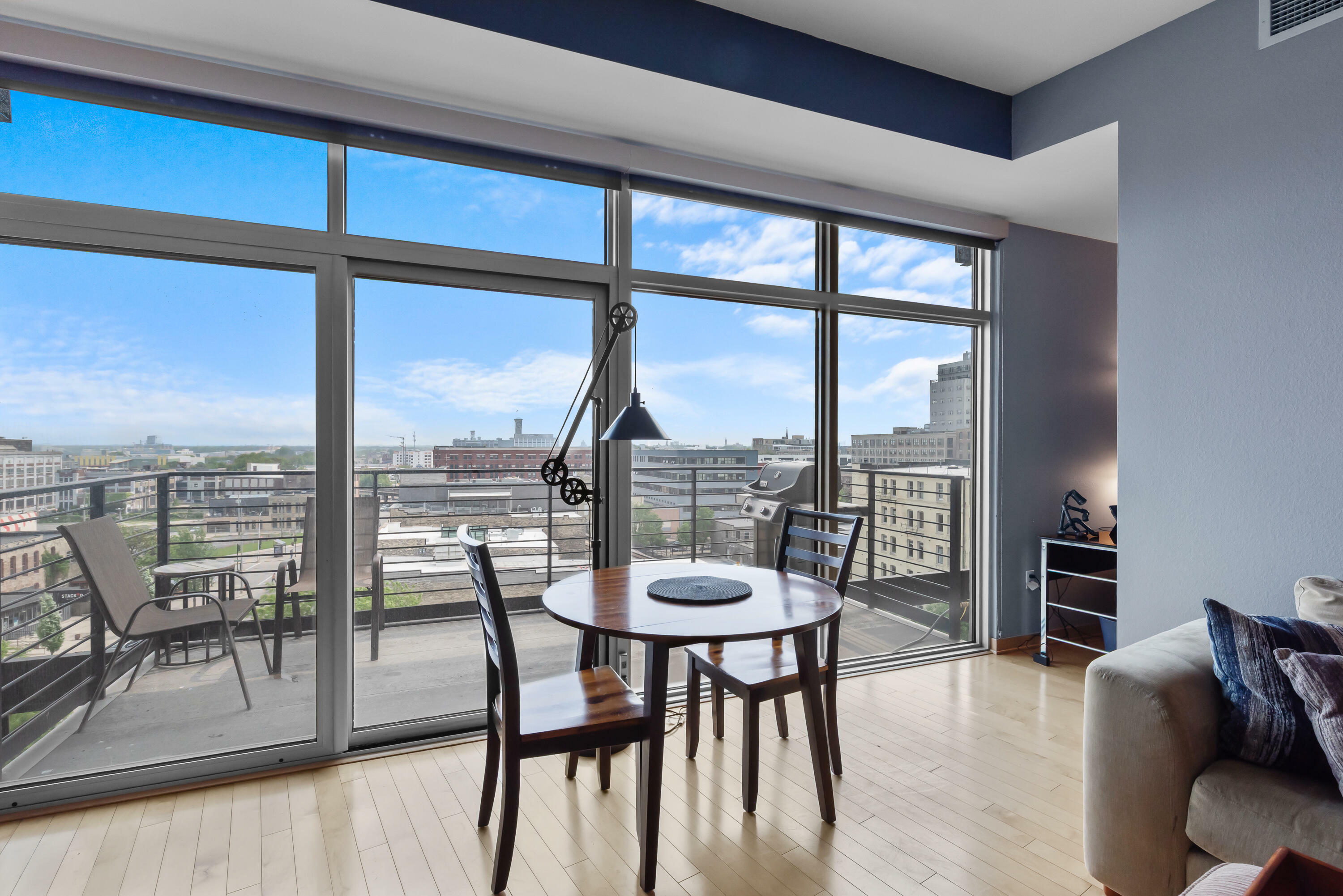 Property Photo: 106 W Seeboth St 702 WI 53204