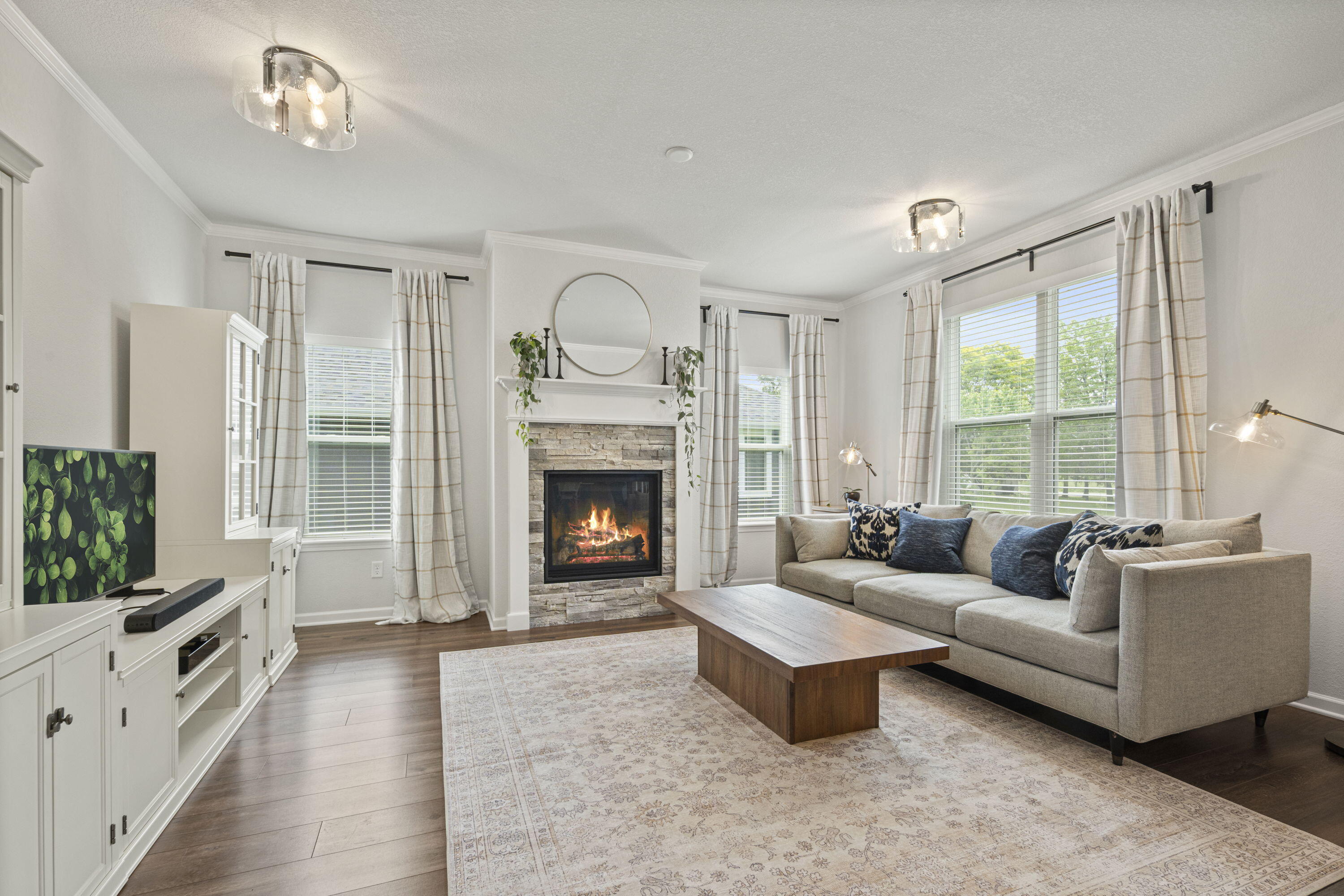 Property Photo: 7949 W Oakwood Way WI 53132