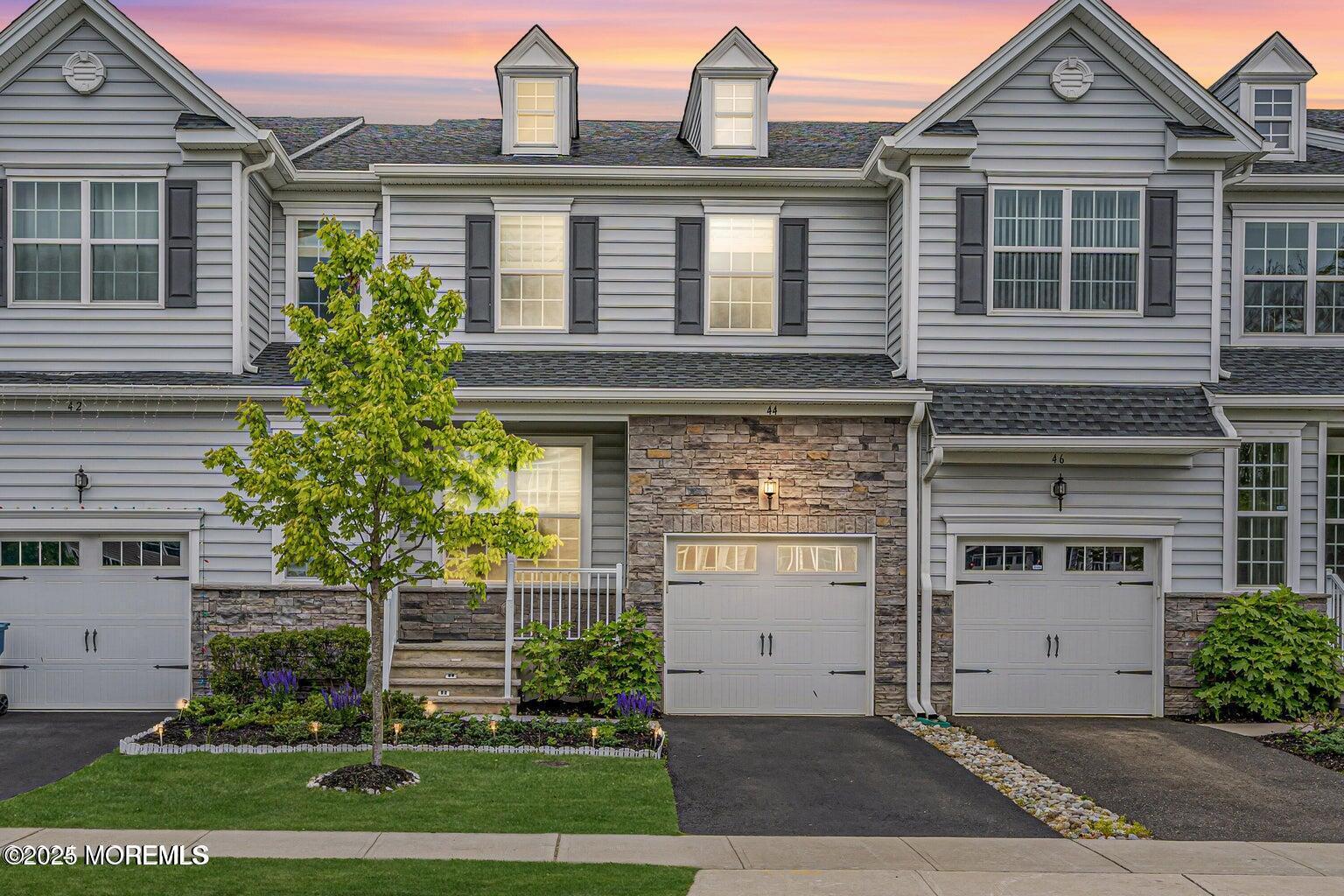 44 Begonia Lane  Monroe NJ 08831 photo