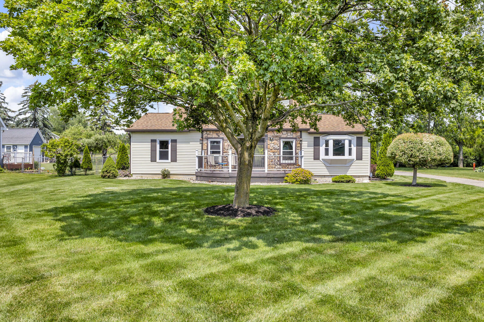Property Photo: 8856 Kingsley Drive MI 49265