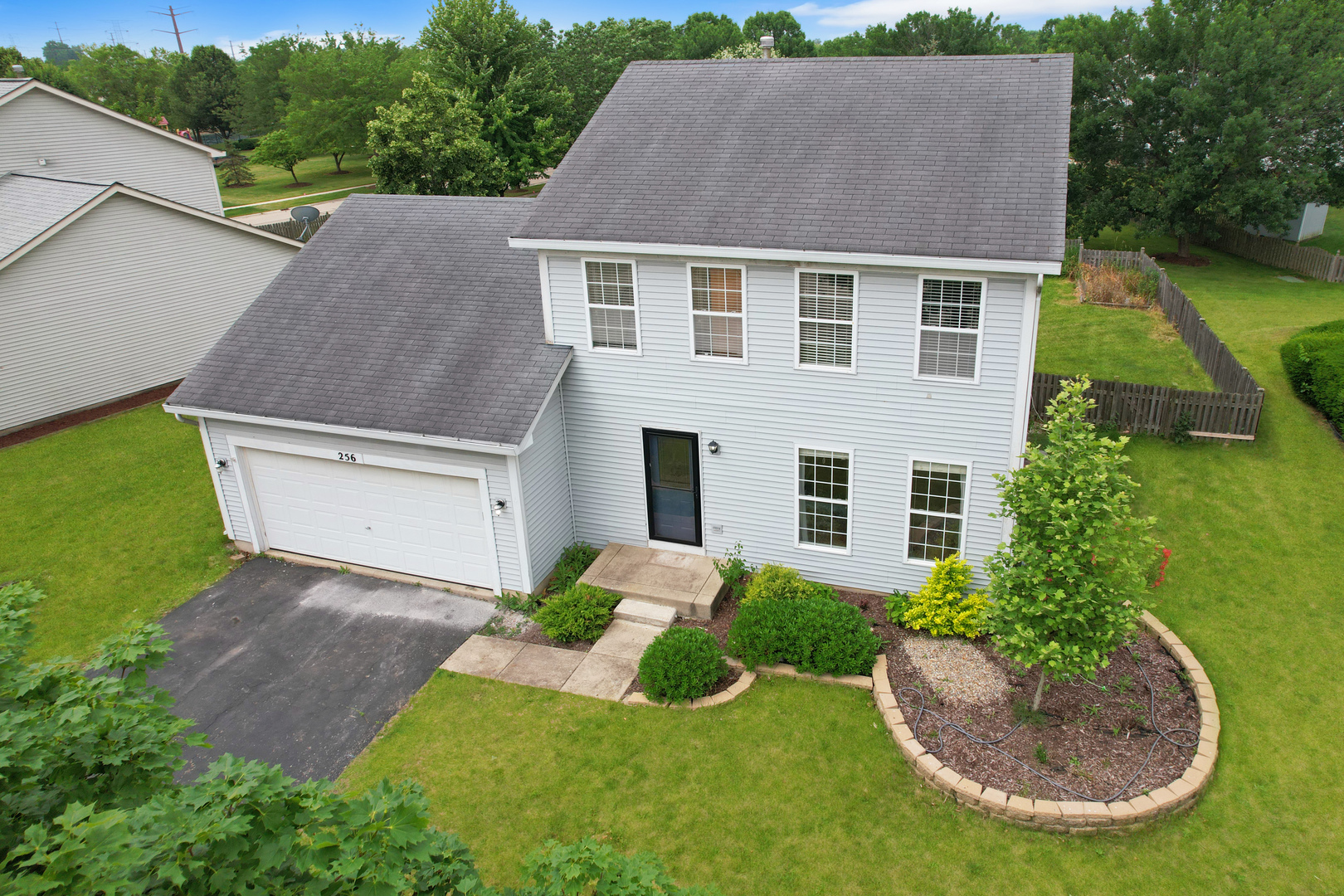 Property Photo: 256 Stamford Lane IL 60446