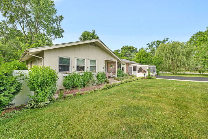 Property Photo: 11525 Edgewood Drive IL 60448