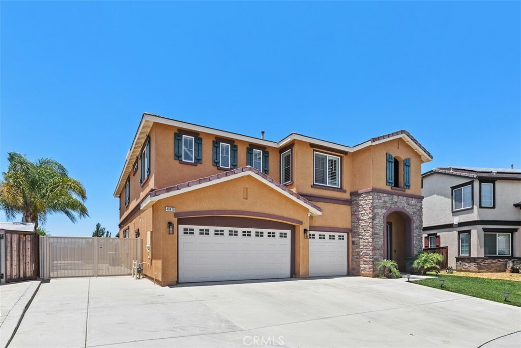 Property Photo:  40418 Hannah Way  CA 92563 