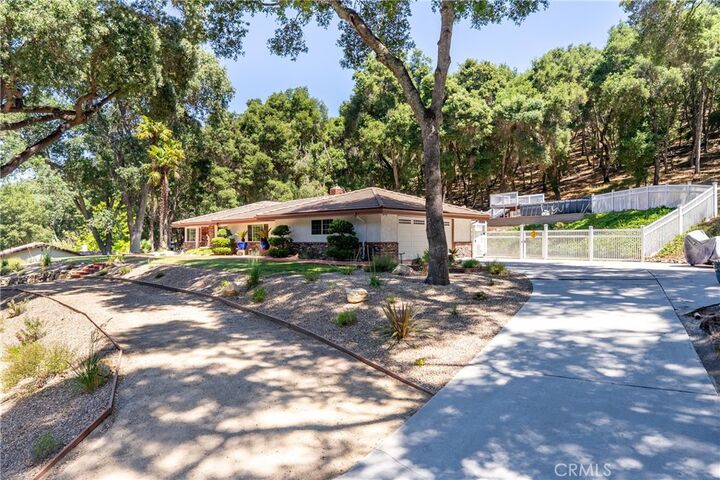 Property Photo:  7735 Del Rio Road  CA 93422 