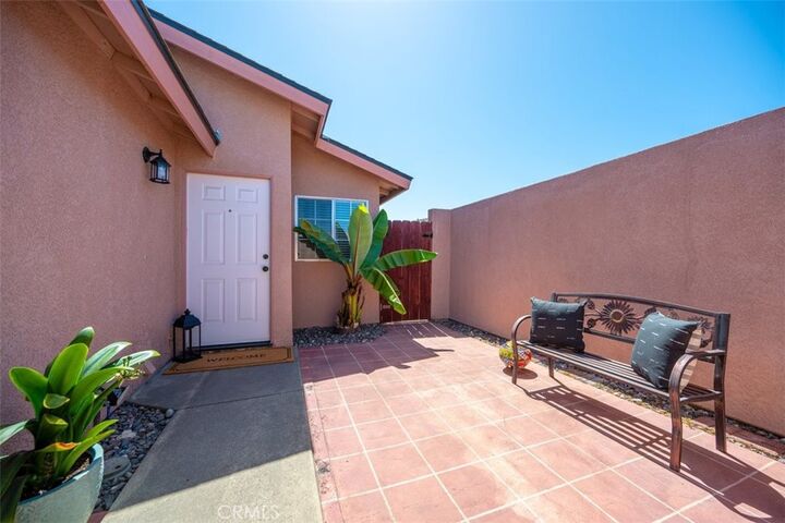 Property Photo: 158 Colt Lane CA 93444
