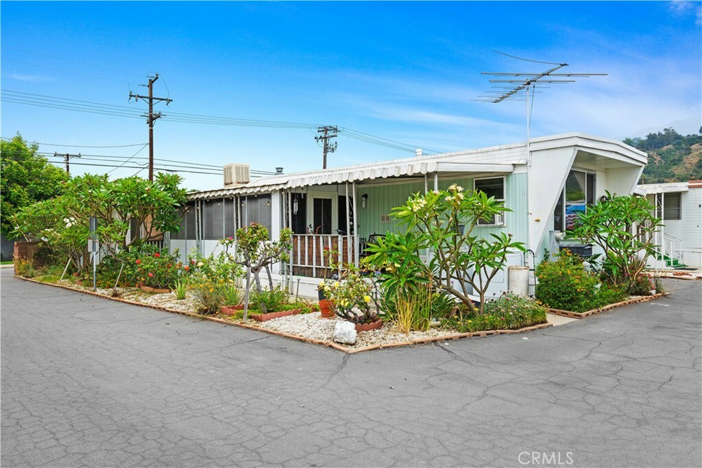 Property Photo: 1030 Bradbourne Space 3 Avenue CA 91010