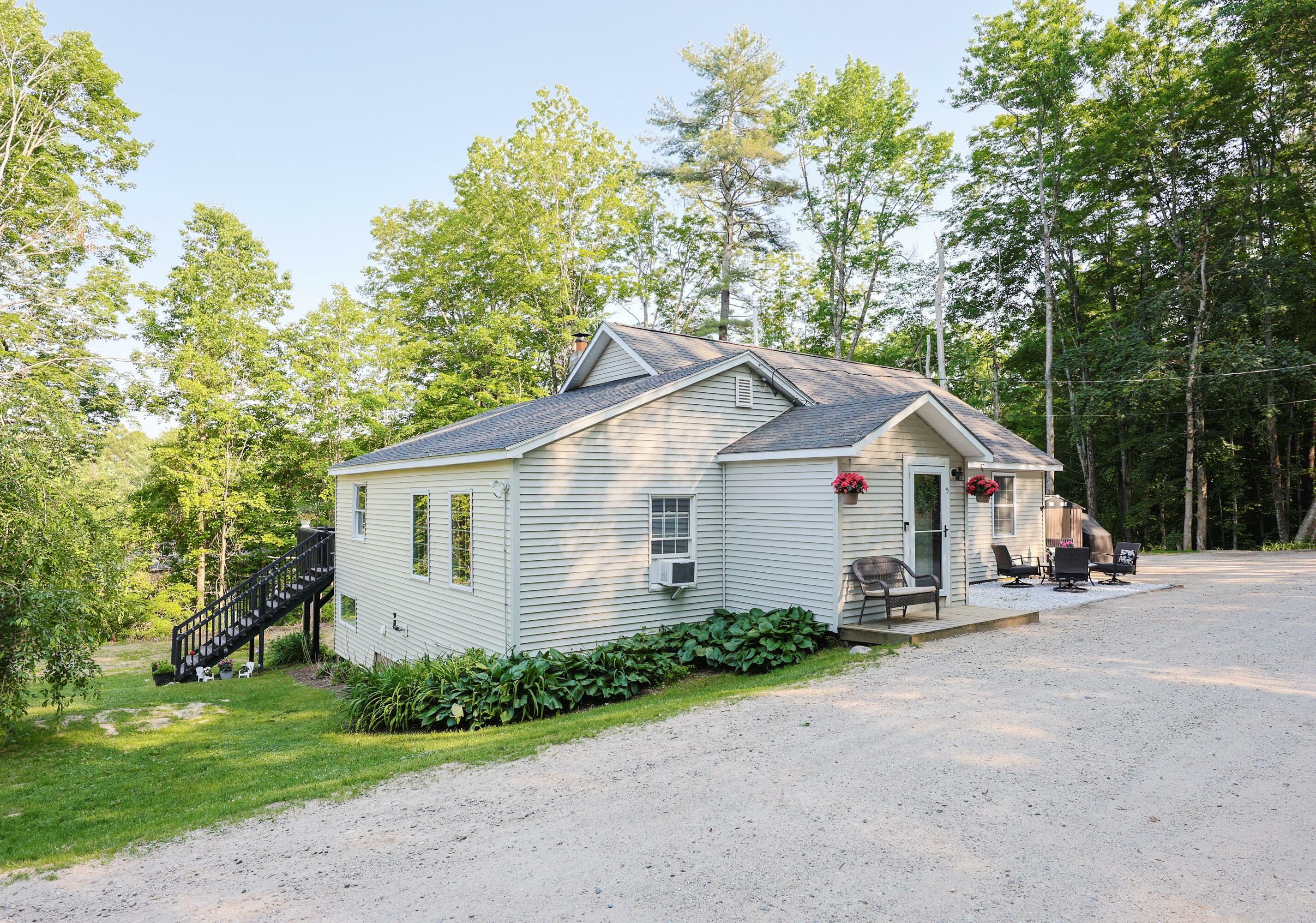 Property Photo: 5 Emerald Way ME 04062