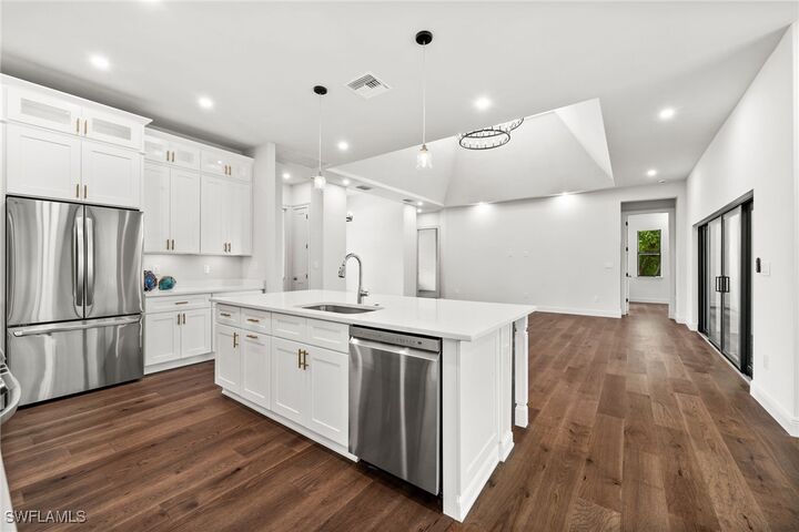 Property Photo:  3708 Stagg Court  FL 33905 
