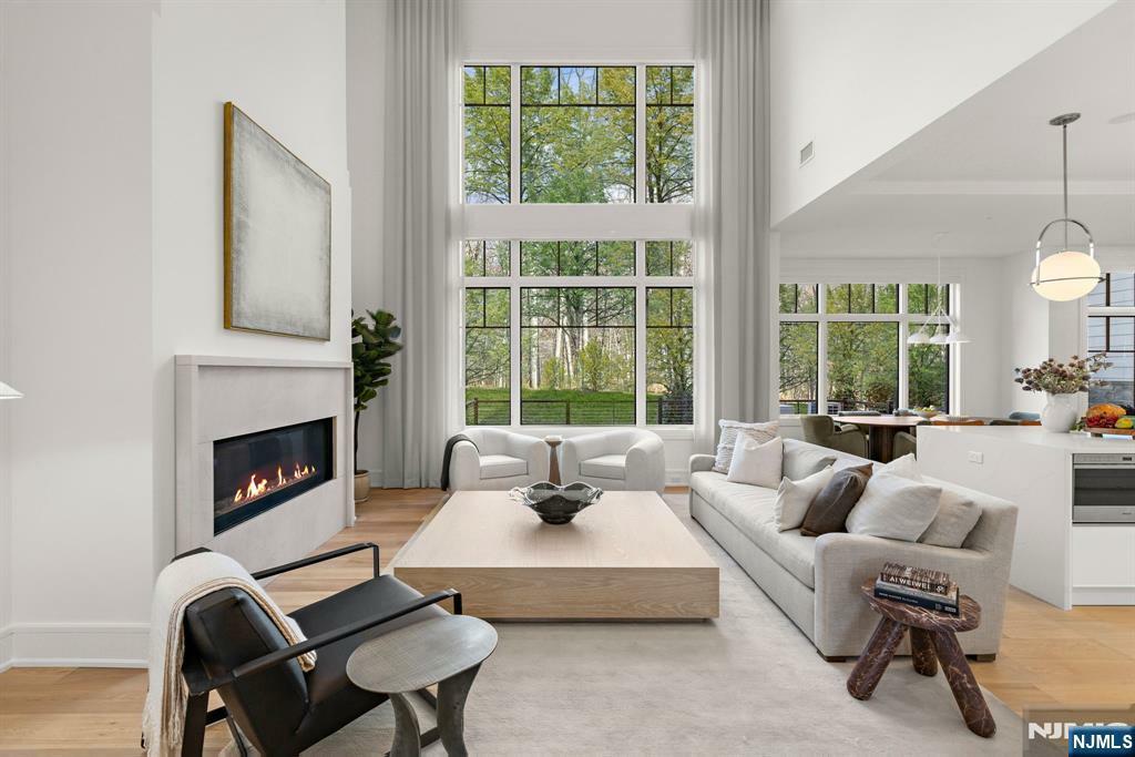 Property Photo: 23 Stone Bridge Court NJ 07627