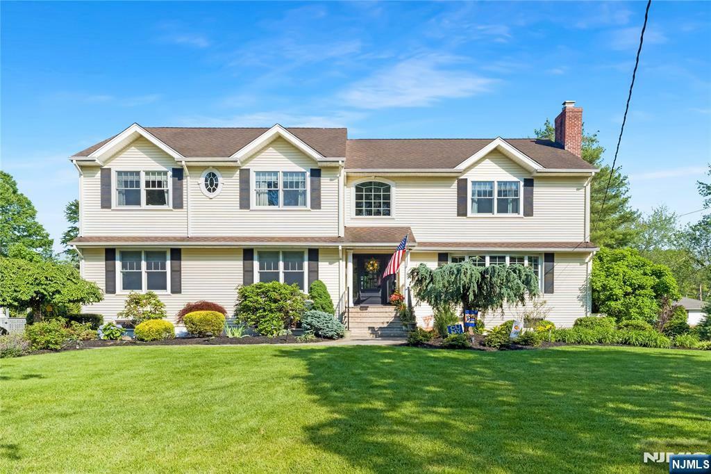 Property Photo: 17 Windham Place NJ 07452