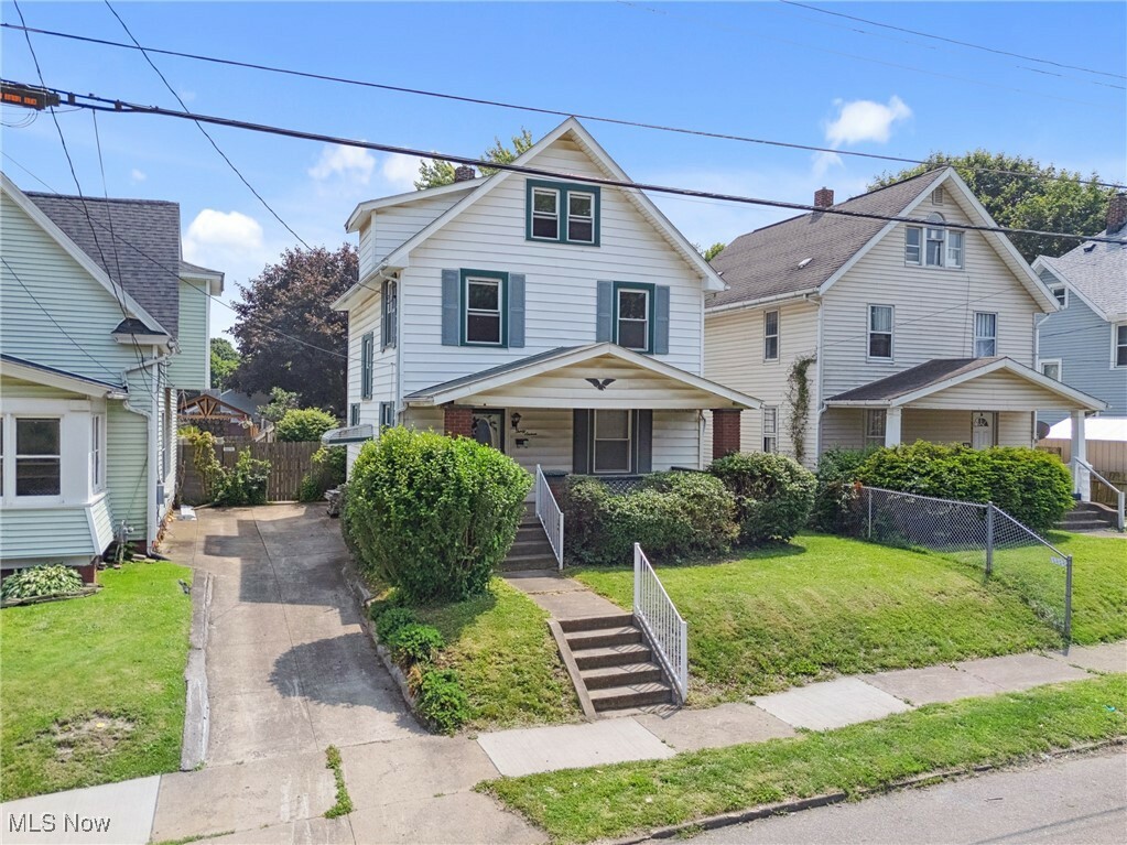 Property Photo: 3016 9th Street SW OH 44710