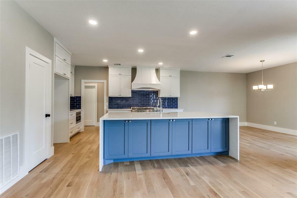 Property Photo: 717 Sunkist Lane TX 75025