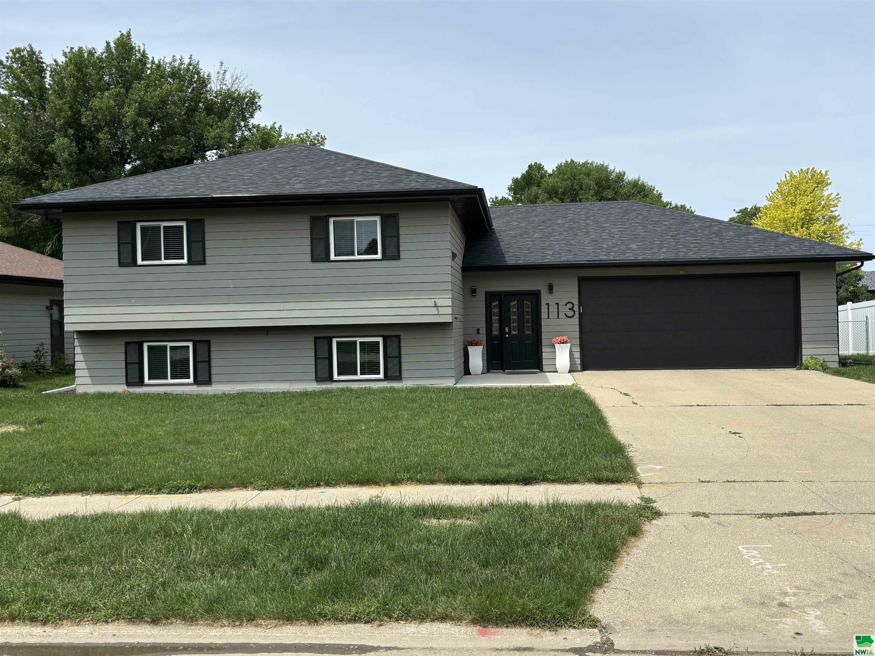 Property Photo:  113 Golden  IA 51054 