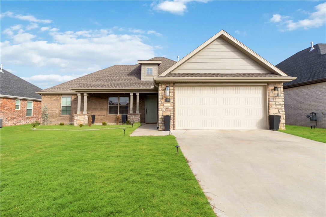 Property Photo: 42 E Joliet Street AR 72730