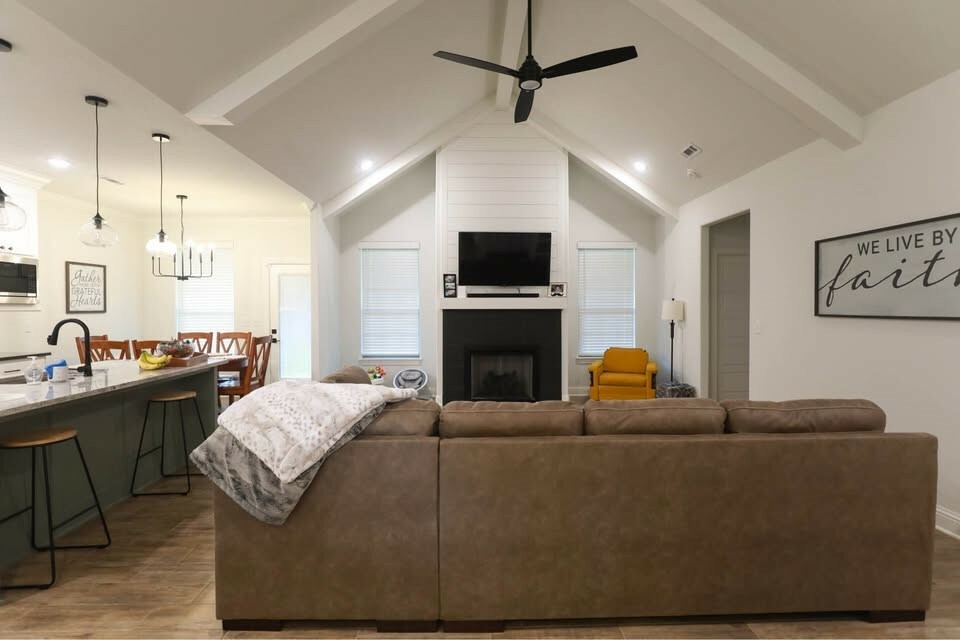 Property Photo: 640 Harbison Street AR 72713