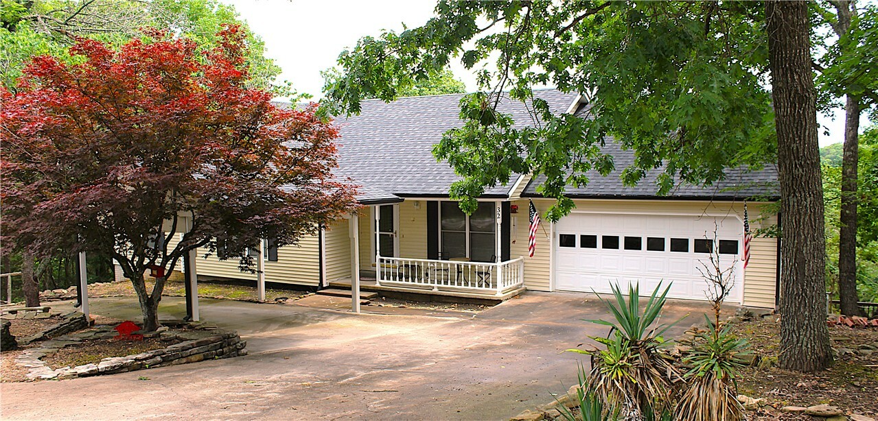 Property Photo: 32 Table Rock Drive AR 72631