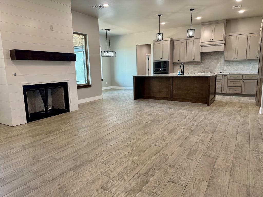 Property Photo: 4129 Sambar Street OK 73089