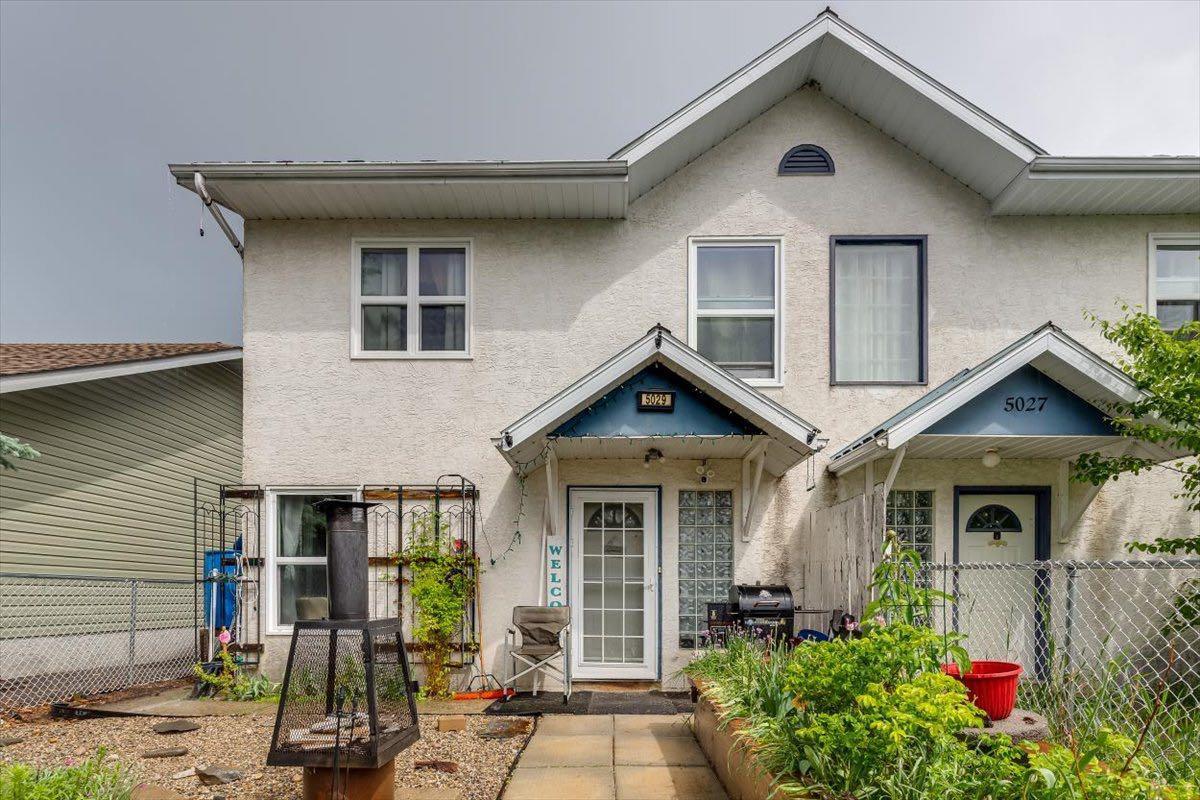 5029 53 Street  Rocky Mountain House AB T4T 0C3 photo