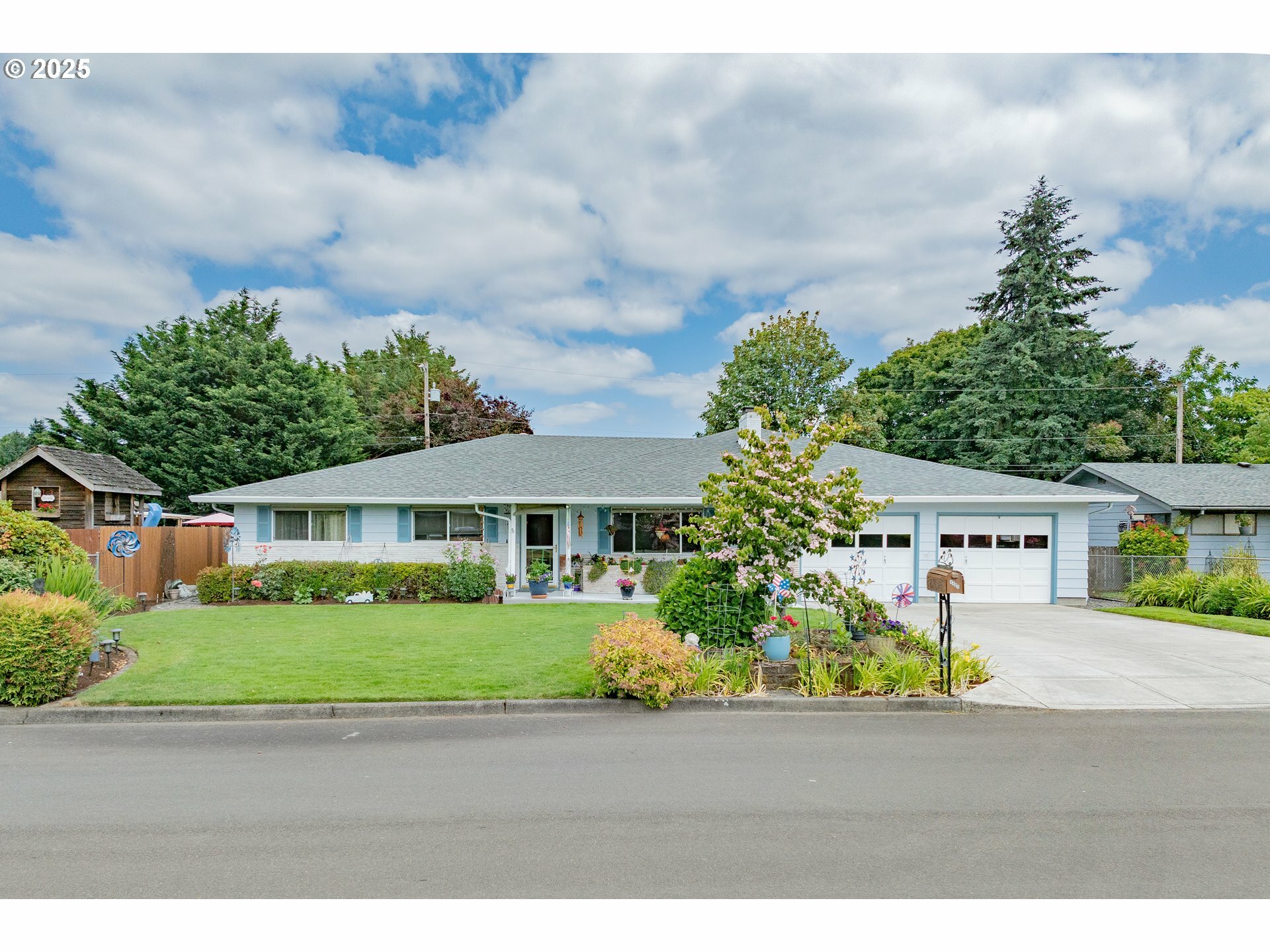 Property Photo: 4405 NE 29th Ave WA 98663