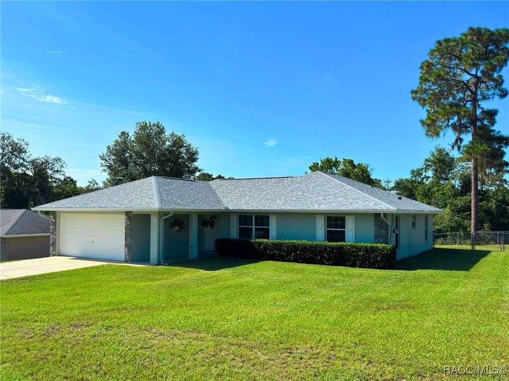 Property Photo: 409 Wright Street FL 34452