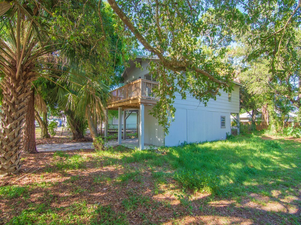 Property Photo: 2220 86th Drive FL 32966