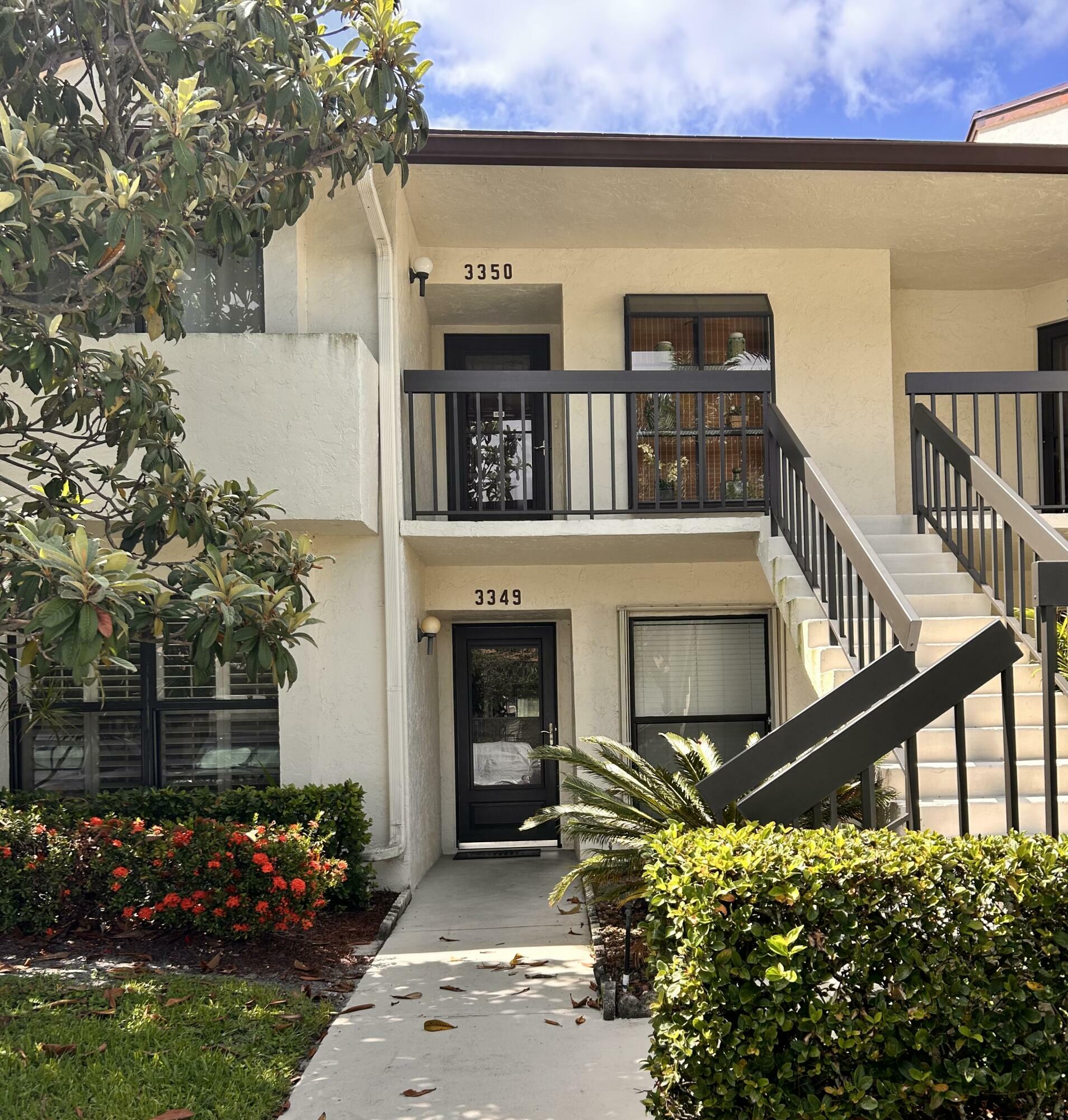 Property Photo: 3349 Lucerne Park Drive FL 33467