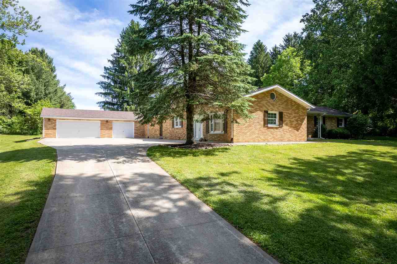 Property Photo: 1472 Heinbaugh Road IN 47374