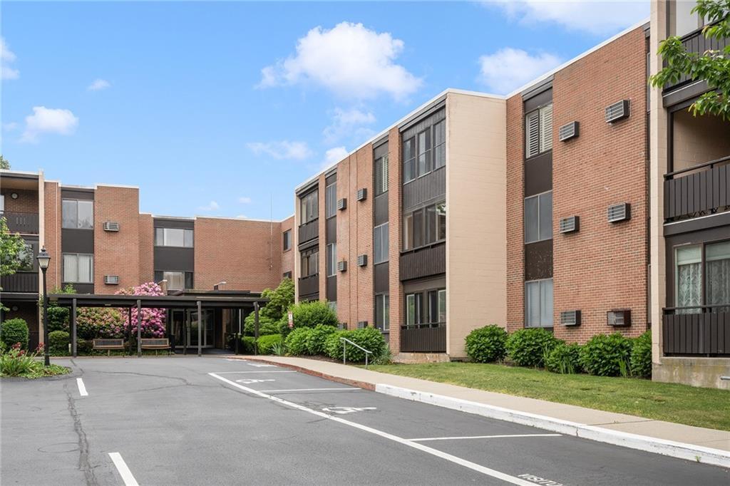 401 Bellevue Avenue 100  Newport RI 02840 photo