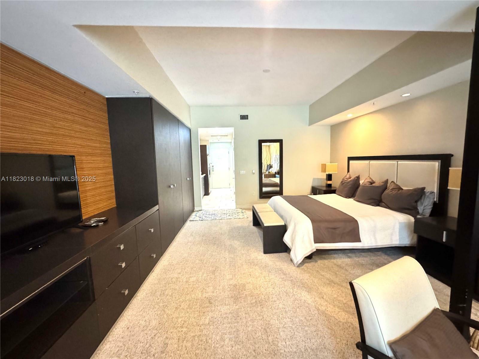 Property Photo:  5300 NW 87th Ave 1507  FL 33178 