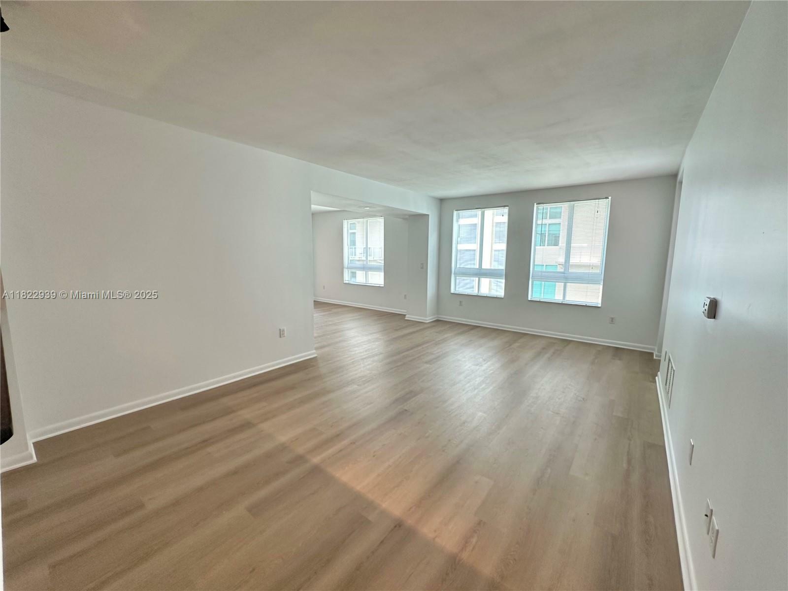 Property Photo: 7350 SW 89th St 602S FL 33156